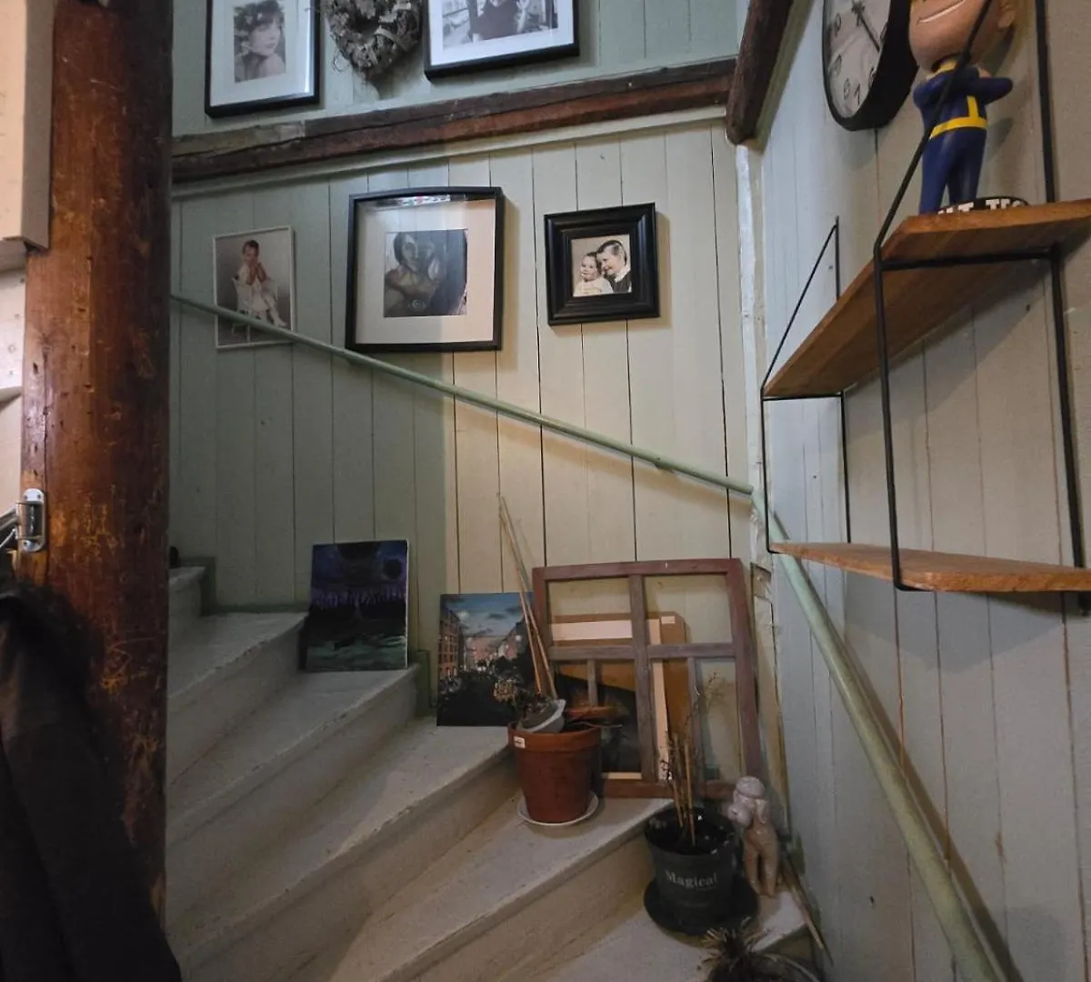 Private Room In A 250 Years Old House Хельсинки Финляндия